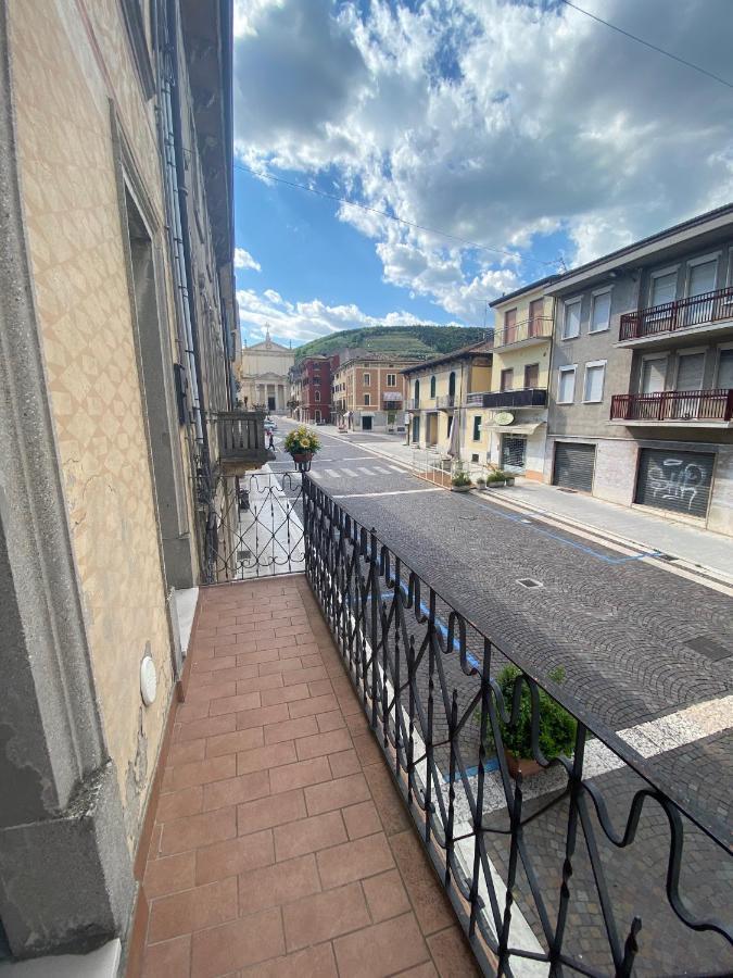 Casa Cuore - Love Pets - Fronte Ospedale Sacro Cuore Negrar Exterior foto